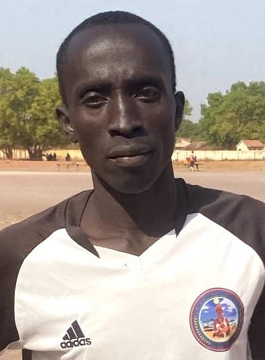 4 meen marol adut ( defender)